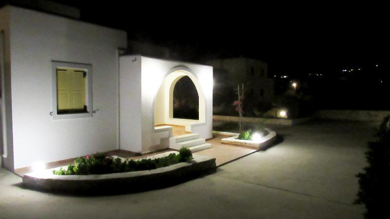 Paktia Villas Парос Экстерьер фото